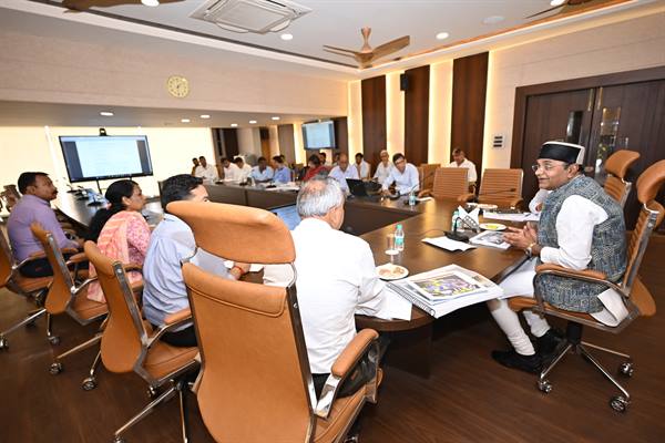 अंतर्राष्ट्रीय स्पोर्ट्स कॉम्प्लेक्स को अत्याधुनिक बनाने गुणवत्ता पर बारीकी से ध्यान दें : मंत्री श्री सारंग